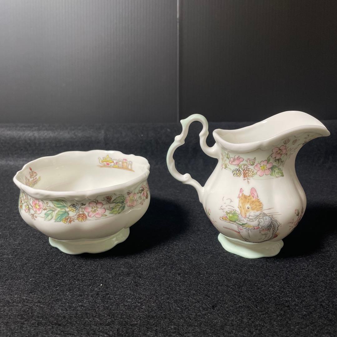 美品【4点セット】 ロイヤルドルトン ブランベリー ヘッジ　ティーセット