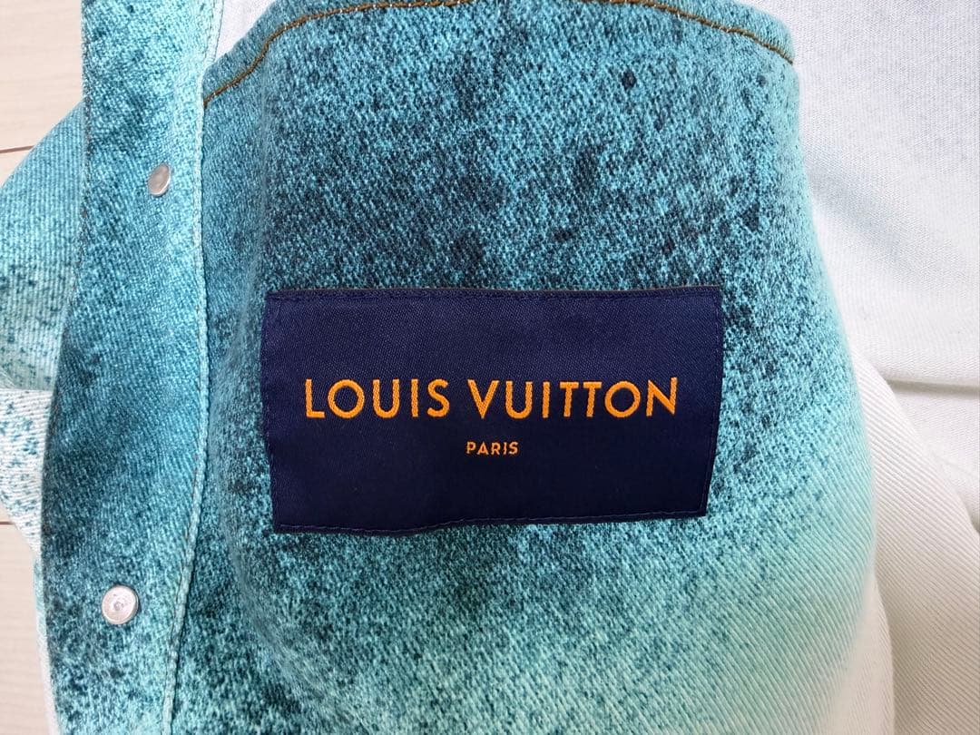 Louis Vuitton スプレージャケット　訳ありの為説明を必ずお読み下さい