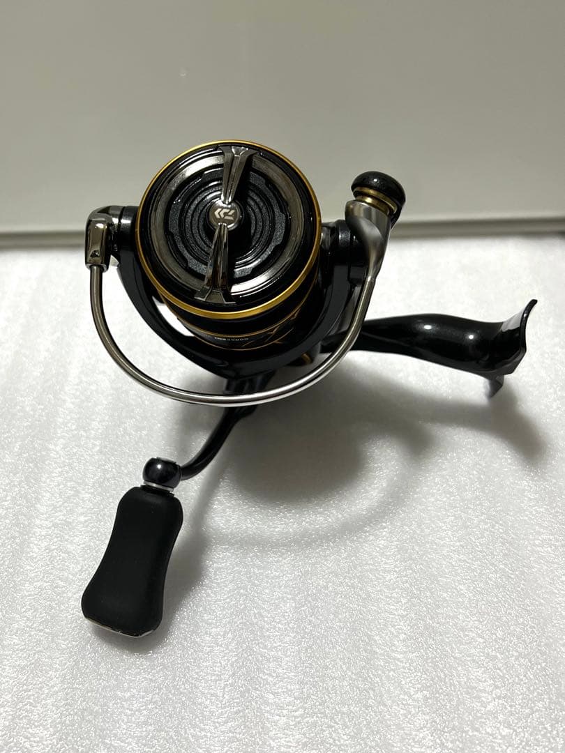 美品　DAIWA 21カルディア LT2000S