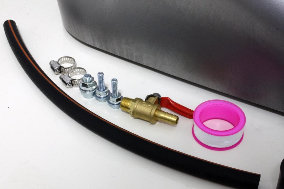 ★-13新品・未使用　ドラッグスター400　スポーツスタータンクKIT　取説付き