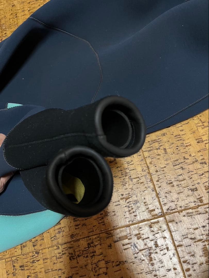 匿名配送　美品　BEWET ドライスーツ