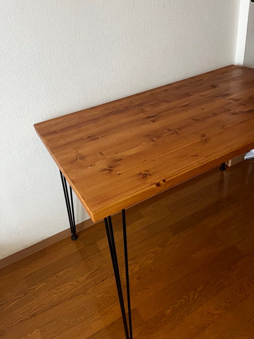 ロウヤテーブル