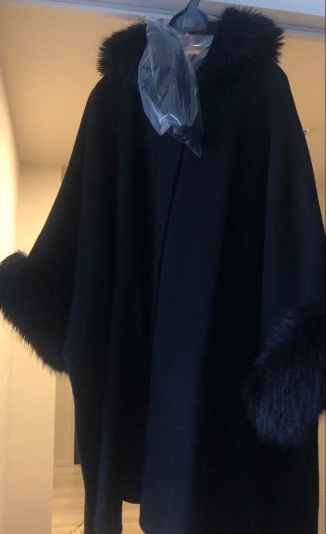 【美品】CELFORD 24AW ファー　ポンチョ　コート　ブラック
