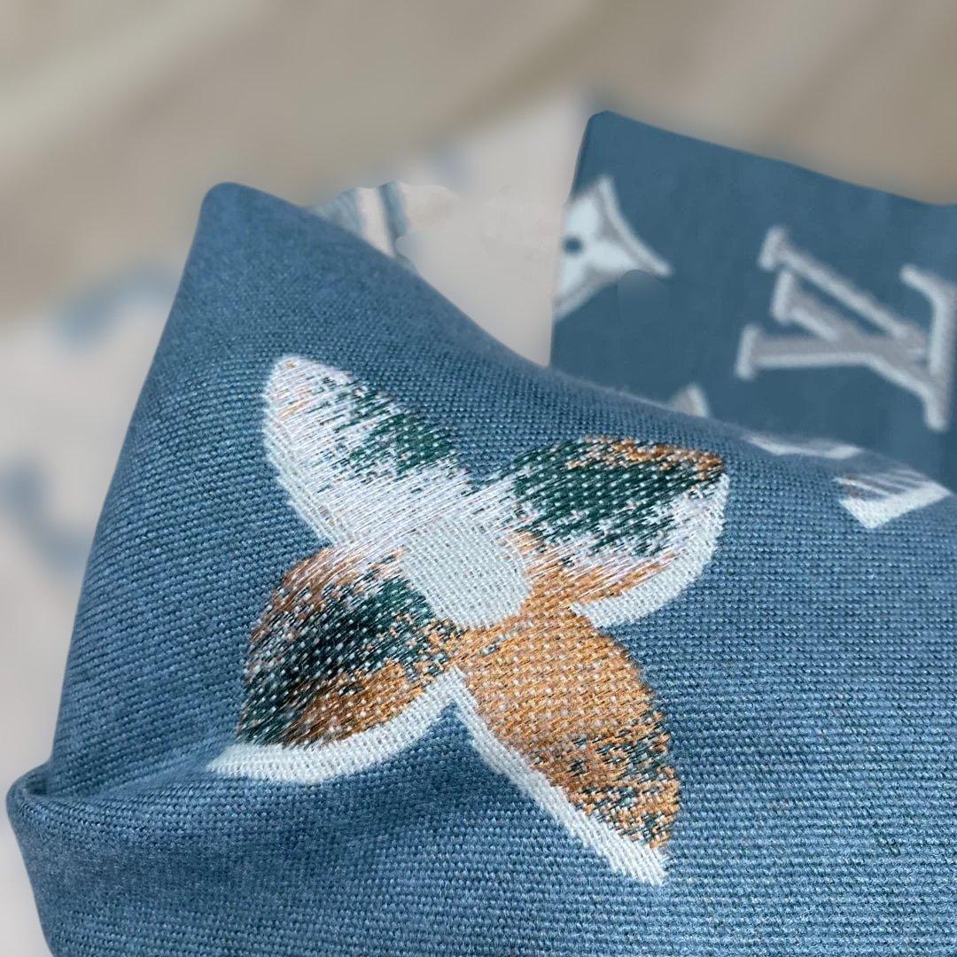 【美品】LOUIS VUITTON ロゴマフラーストール　ショール　スカーフ