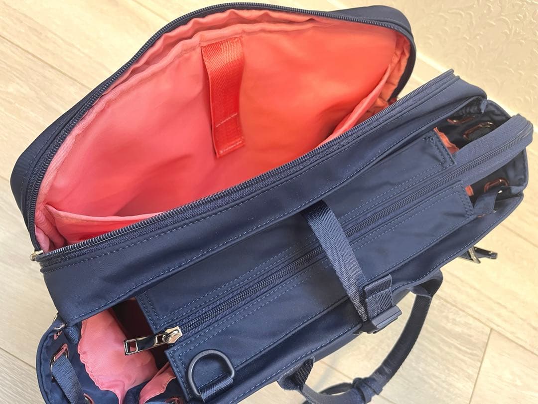 ☆美品☆セレーン　エテール　レディースビジネスバックPASSION36 ネイビー