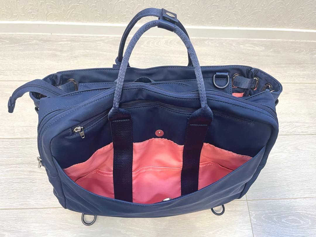 ☆美品☆セレーン　エテール　レディースビジネスバックPASSION36 ネイビー