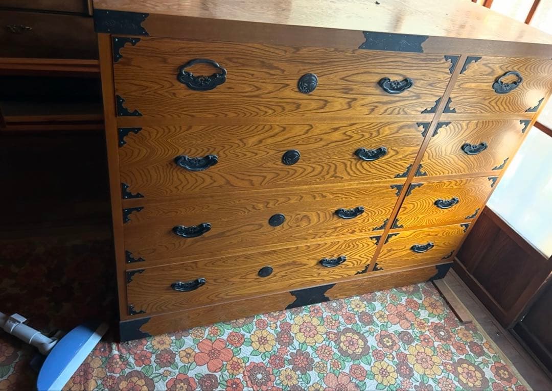 和タンス　【蔵出し】アンティーク　車箪笥　ローチェスト　時代箪笥　古タンス