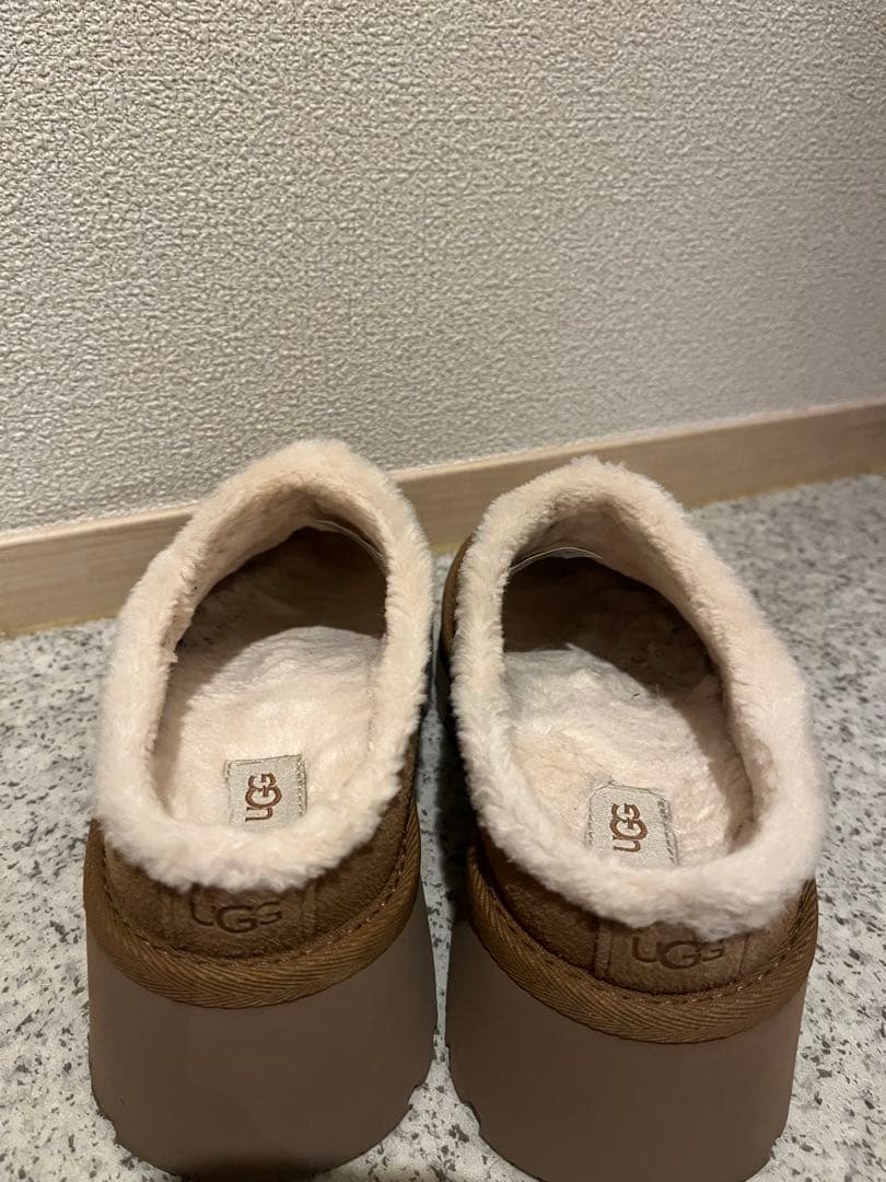 UGG ニュー ハイツ コージークロッグ