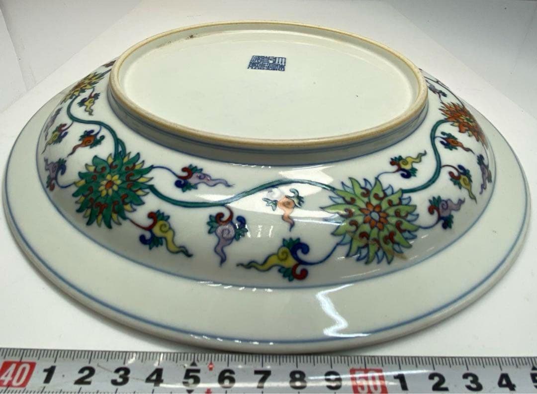 大清乾隆年製　中国美術　斗彩大皿　直径28.6cm y703