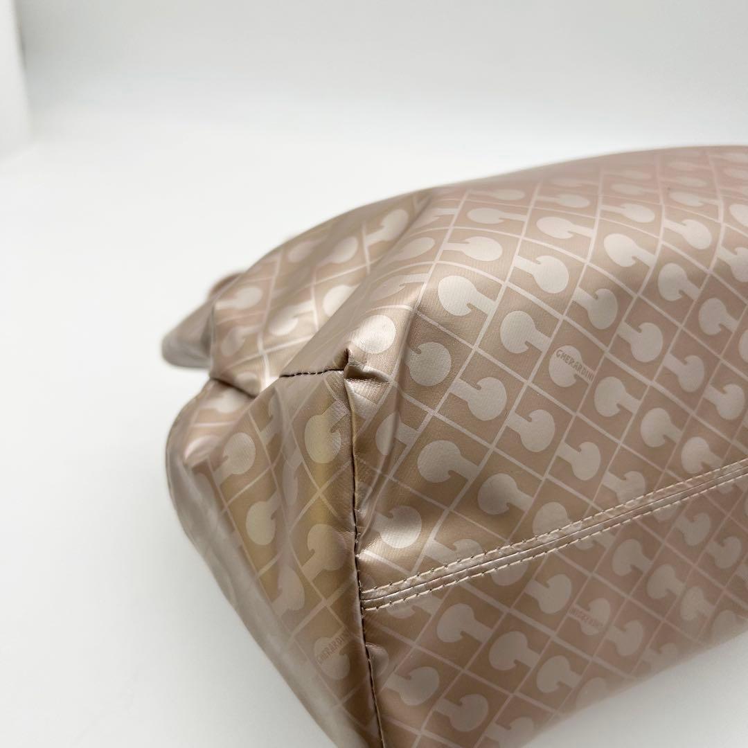 未使用　ゲラルディーニ　ソフティ　ショルダーバッグ　2way　肩掛け　斜め掛け