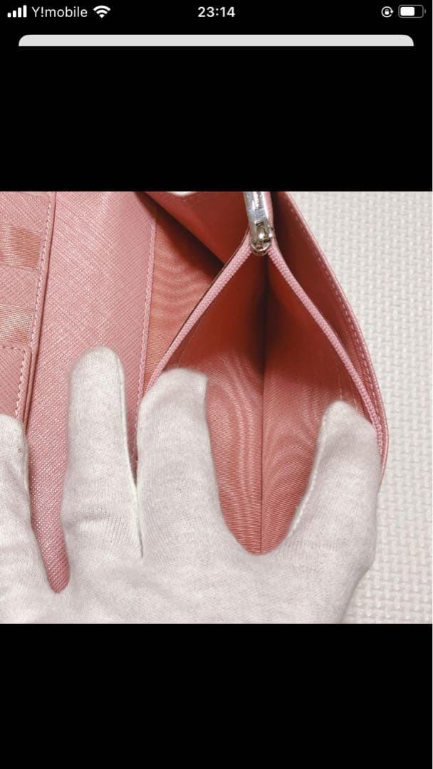 未使用Salvatore Ferragamoレザー長財布　　ピンク 箱付き