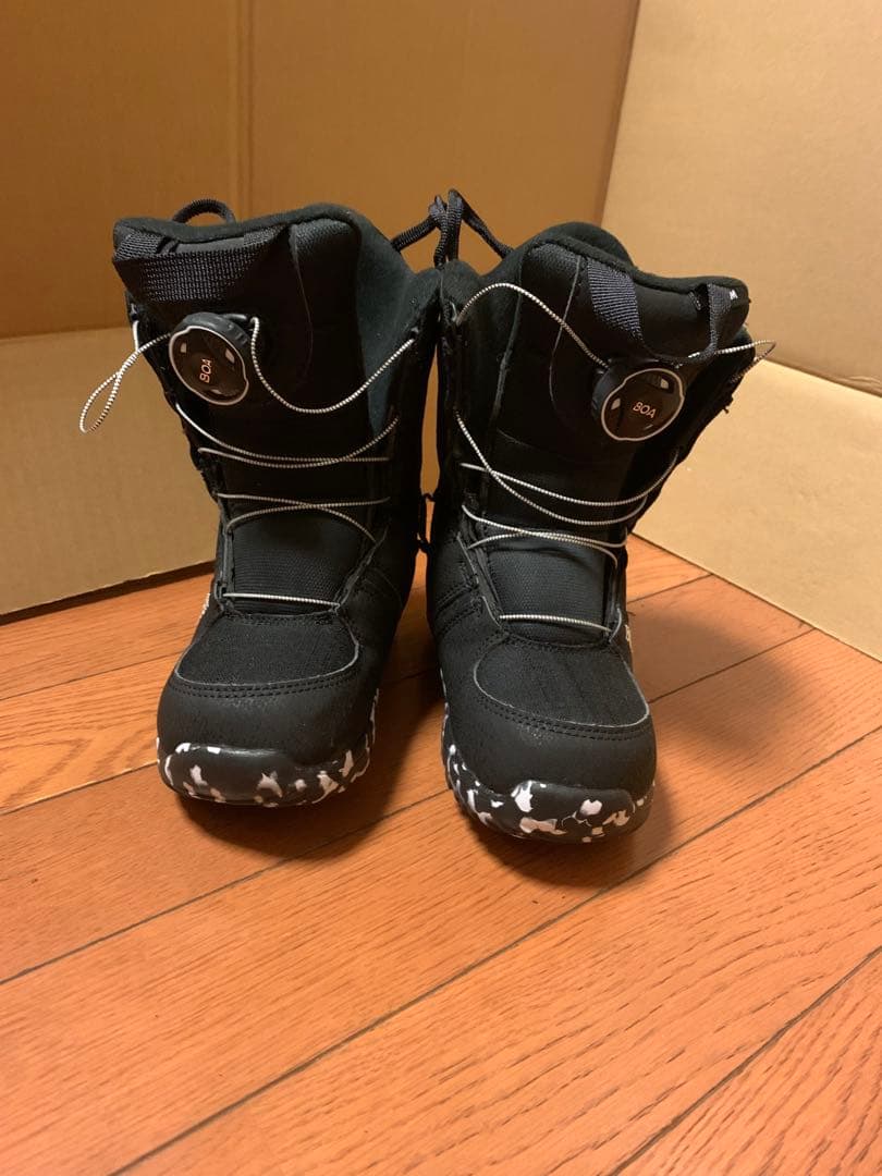 Burton グロム BOA 18.5 スノーボードブーツ キッズ