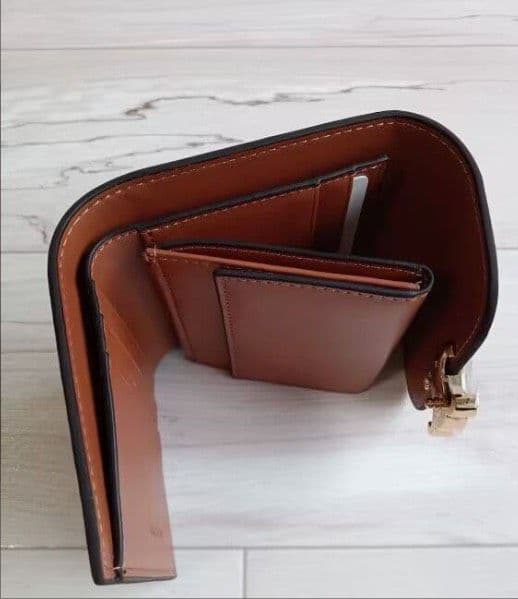 あやちゃす様レザー 三つ折り財布 ブラウン ゴールド金具