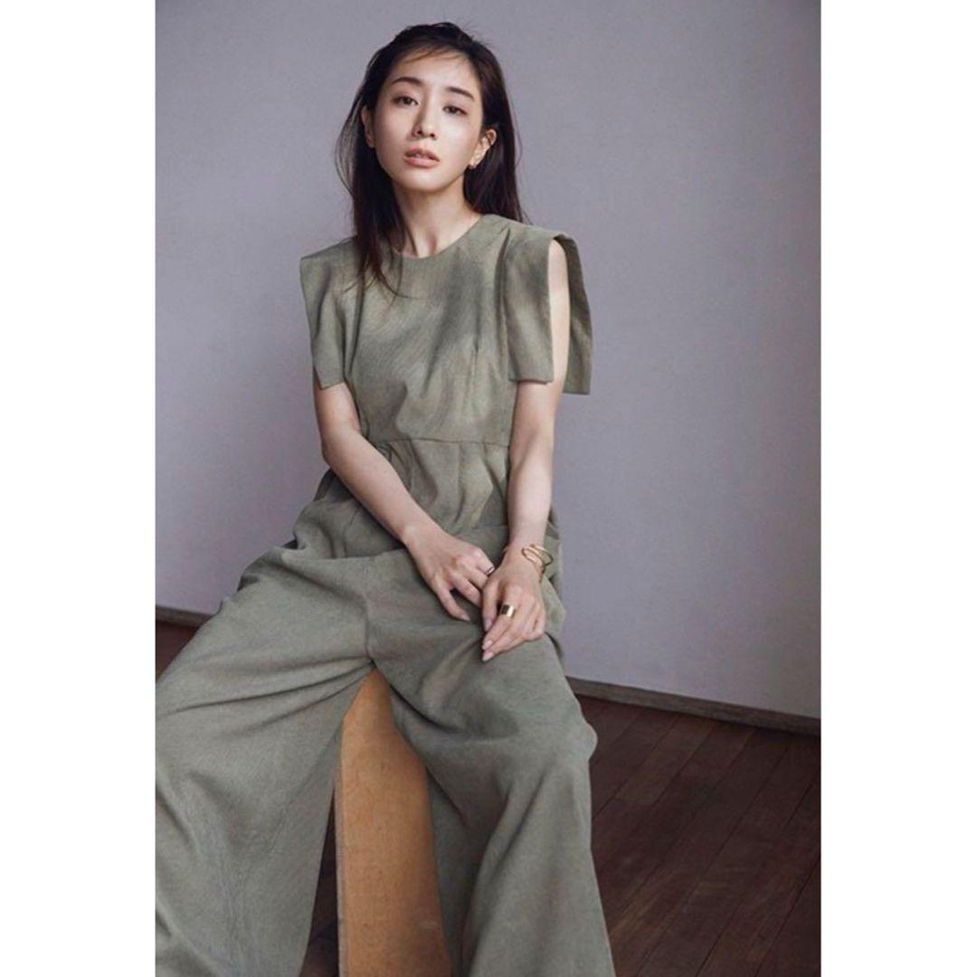 【CLANE クラネ】未使用タグ付　田中みな実　オールインワン　モスグリーン　2