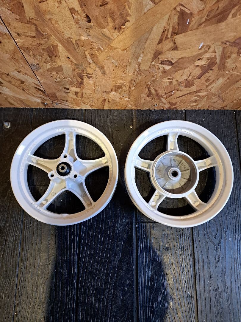 スーパージョグZR エボ SA16J　SA39J ホイール