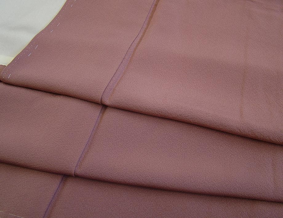 値下げ交渉ＯＫ！裄長め 極上丹後ちりめん 堅牢草木染 色無地 正絹 Ｂ７５９