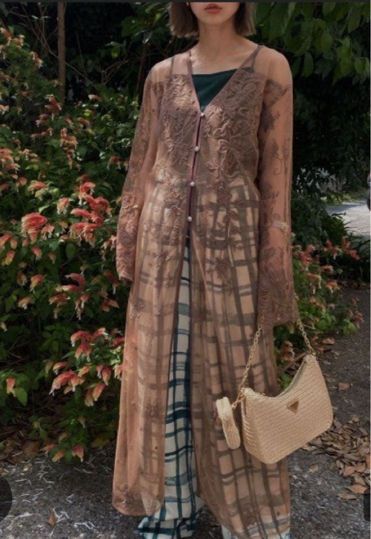 Ameri 刺繍入りシースルーワンピース　結婚式ドレス　パーティドレス