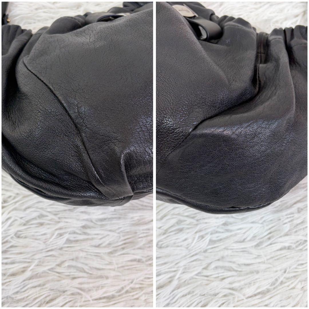 美品✨フェラガモ ワンショルダーバッグ ヴァラリボン レザー ブラック ホーボー