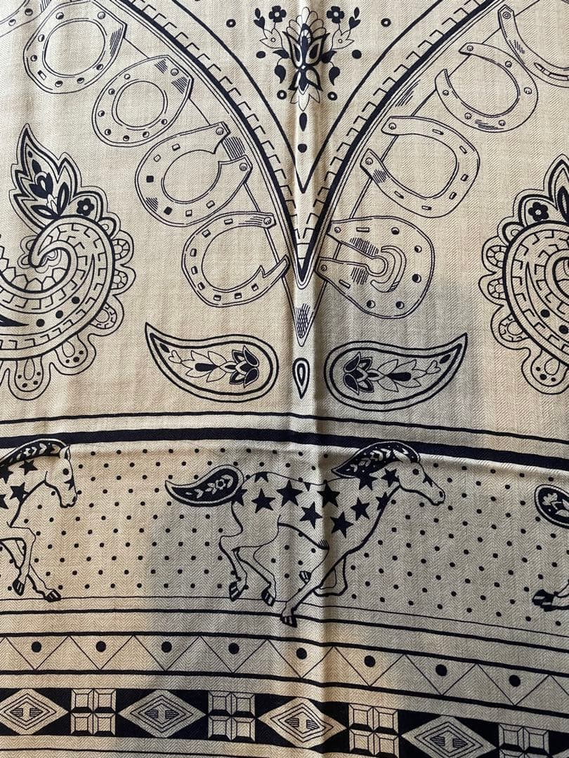 ♪エルメス　カシシル　シュヴァル　ドゥ　クール　バンダナ　クリスマスセール♪