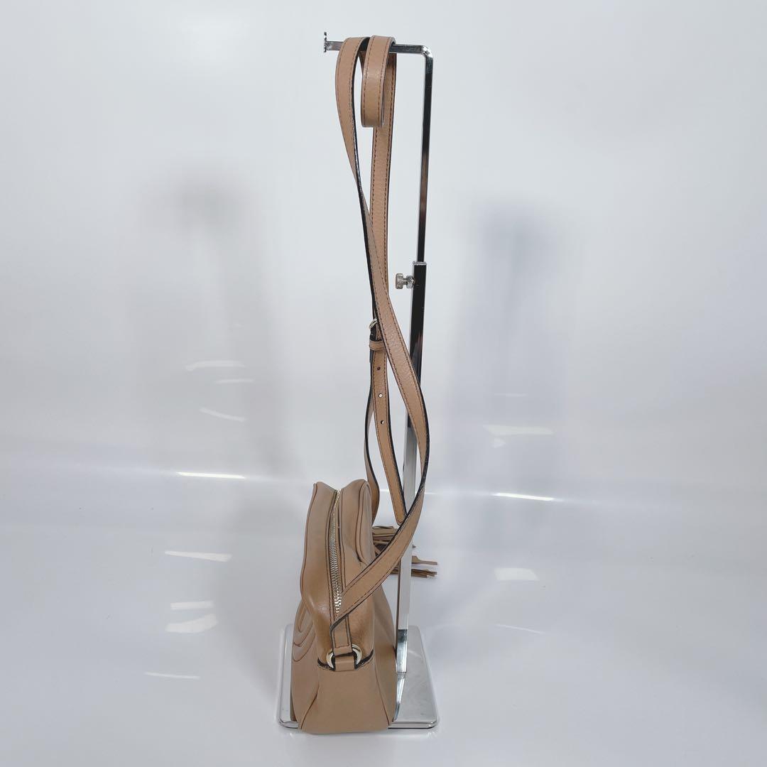 GUCCI ソーホー　ショルダーバッグ ベージュ フリンジ　グッチ