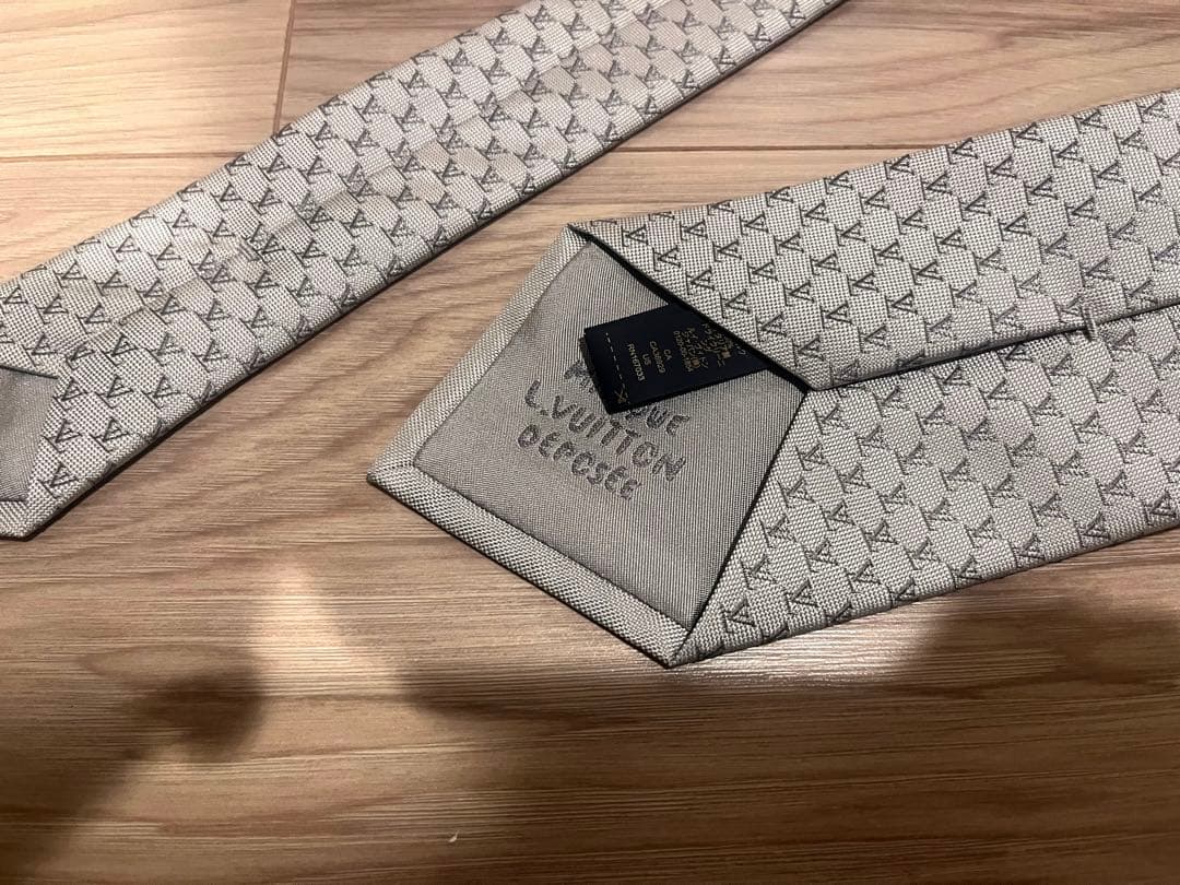 【未使用】 ルイヴィトン　ネクタイ