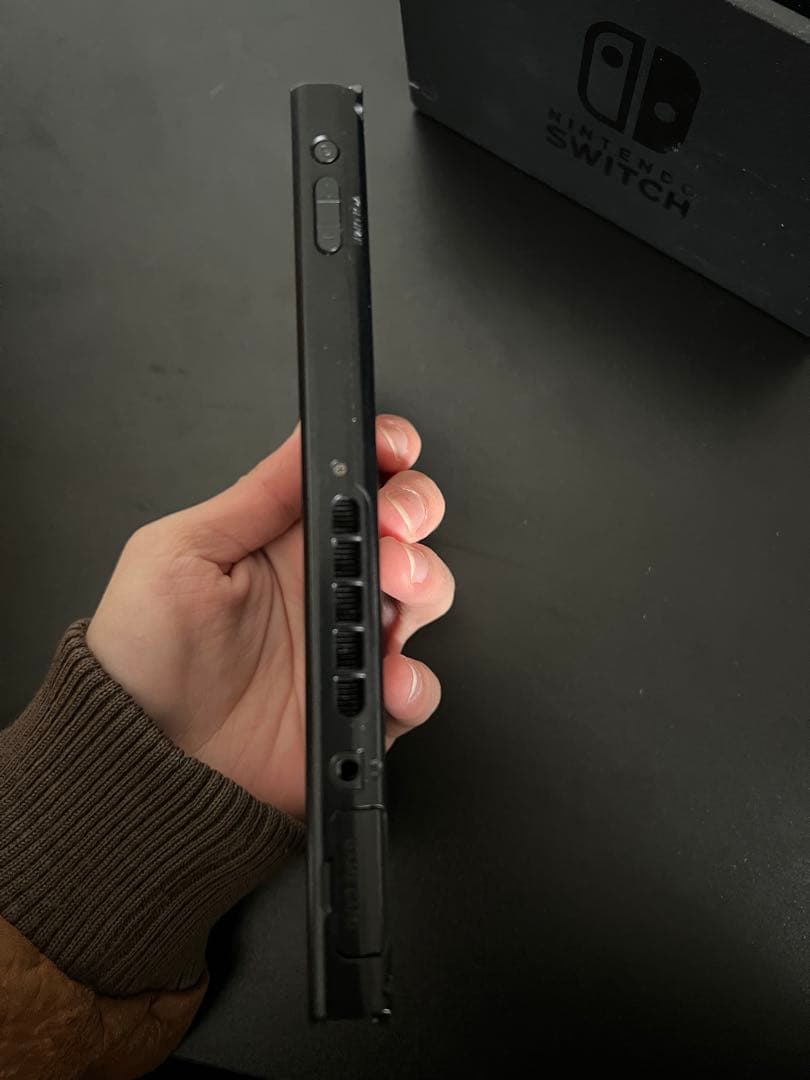 Nintendo Switch 本体 ブラック　SDカード付き