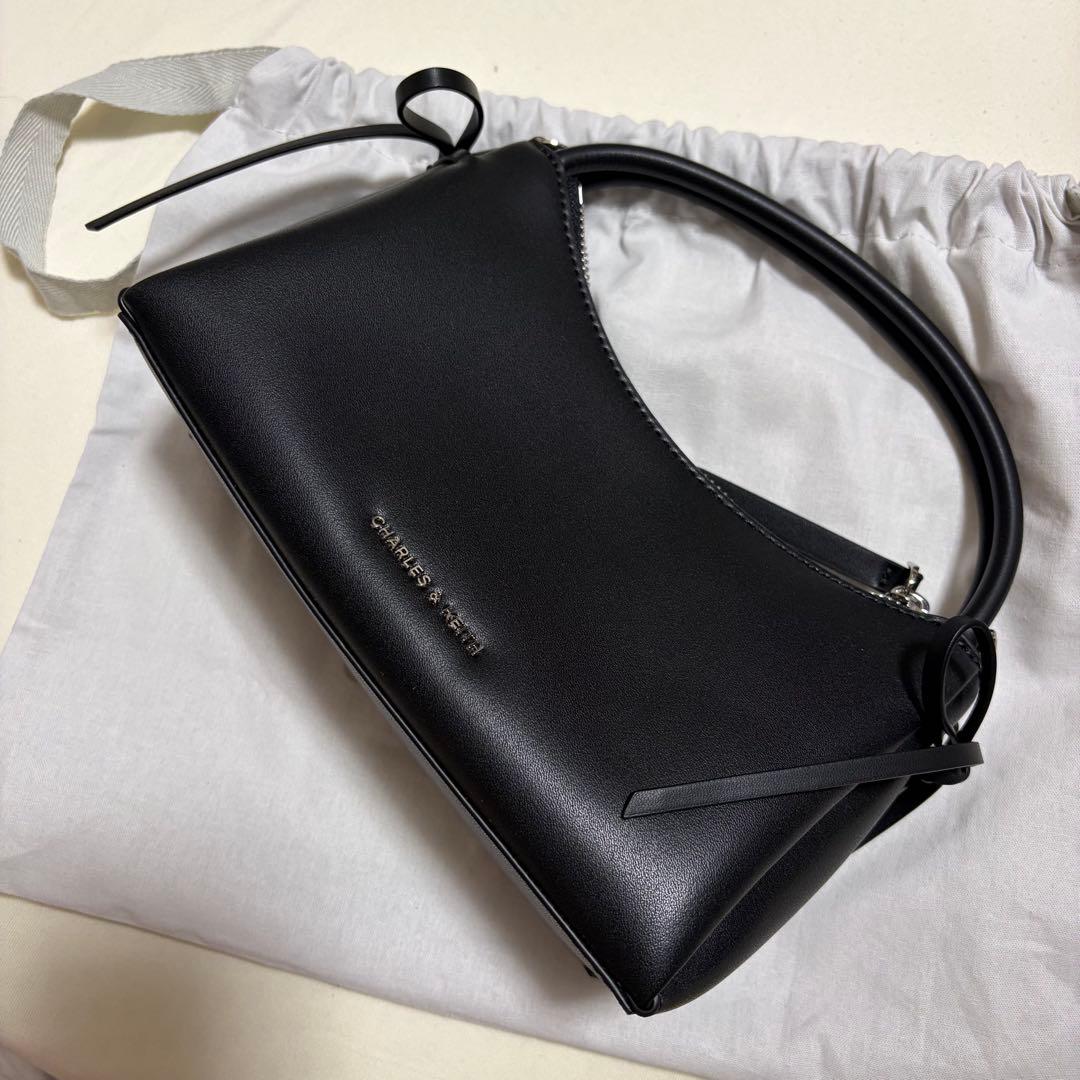 新品　チャールズアンドキース