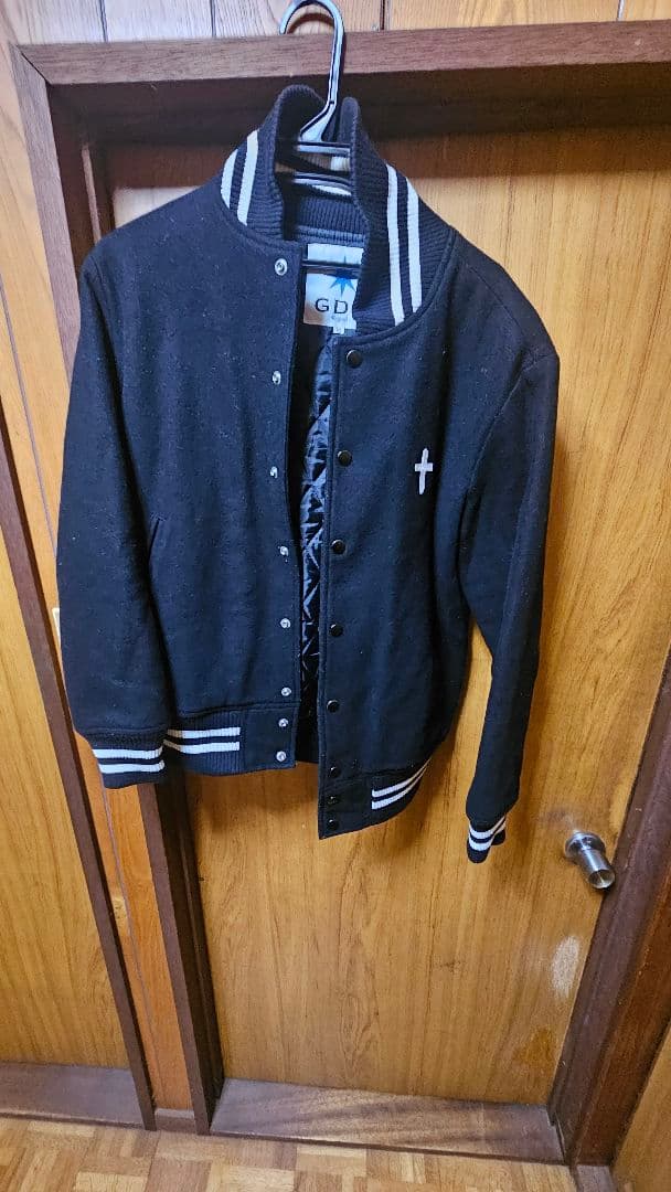 希少GDC ブラック スタジャン Mサイズ