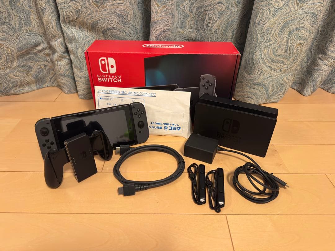 Nintendo Switch 本体　ブラック　2020年製