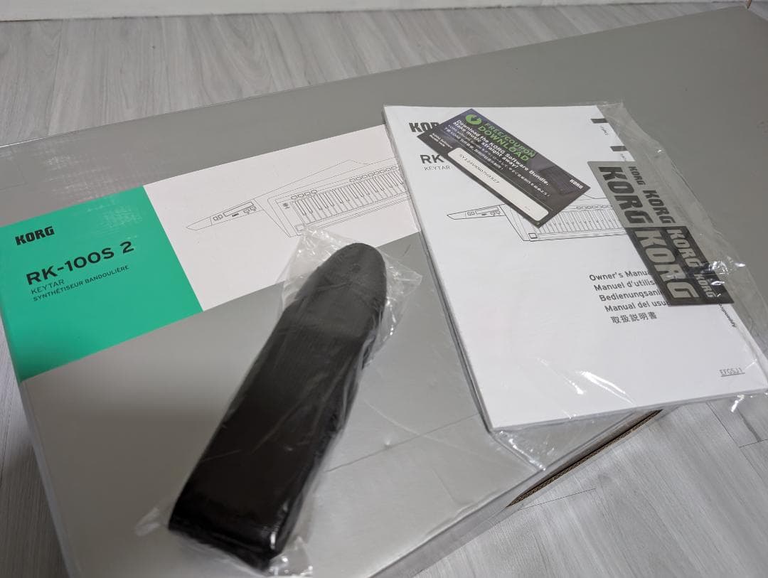 KORG ショルダーキーボード RK-100S 2 黒（５ｍシールド付き）美品