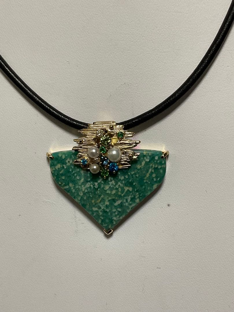 福原佐智デザイン、ペンダントヘッド