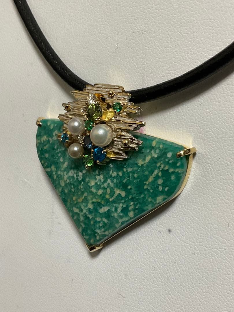 福原佐智デザイン、ペンダントヘッド