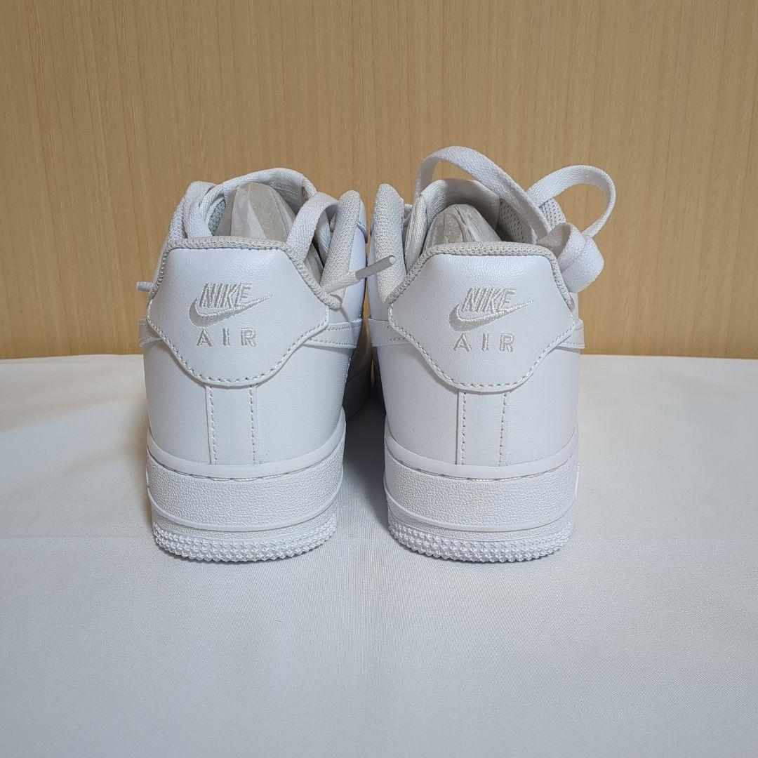 ★新品★NIKE AIR レディース ナイキスニーカー ホワイト 23cm箱付き