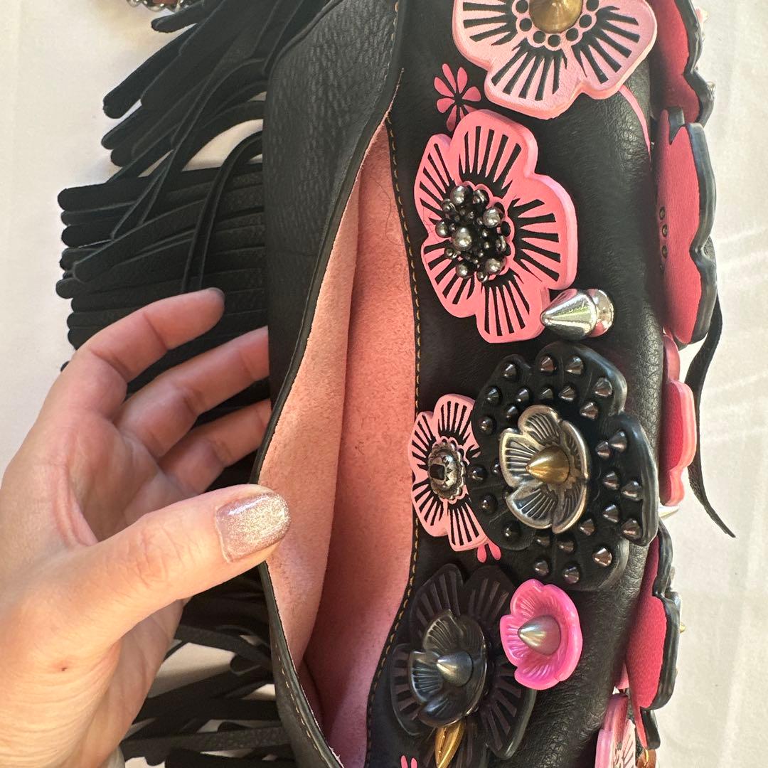 超美品COACH コーチ￼ パーティー、クラッチバッグ 黒花