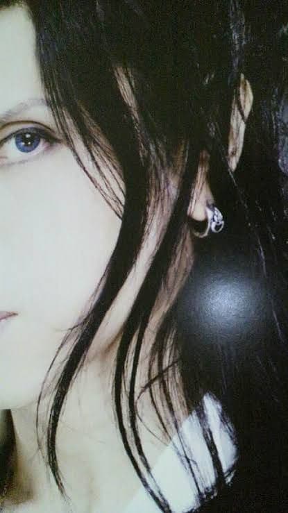 レザーズ&トレジャーズ シルバー ルビー セイクリッド ハート ピアス