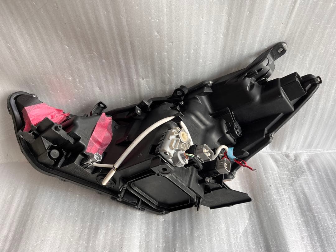 でゅら　G's GR★ プリウスα LEDヘッドライト　US仕様