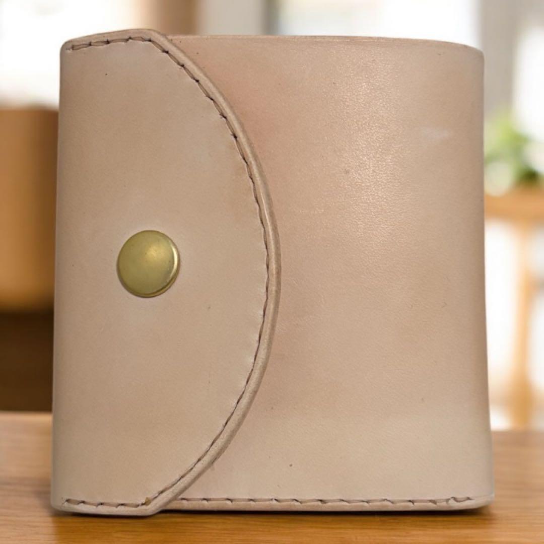 ヌメ革　ミドルウォレット　生成