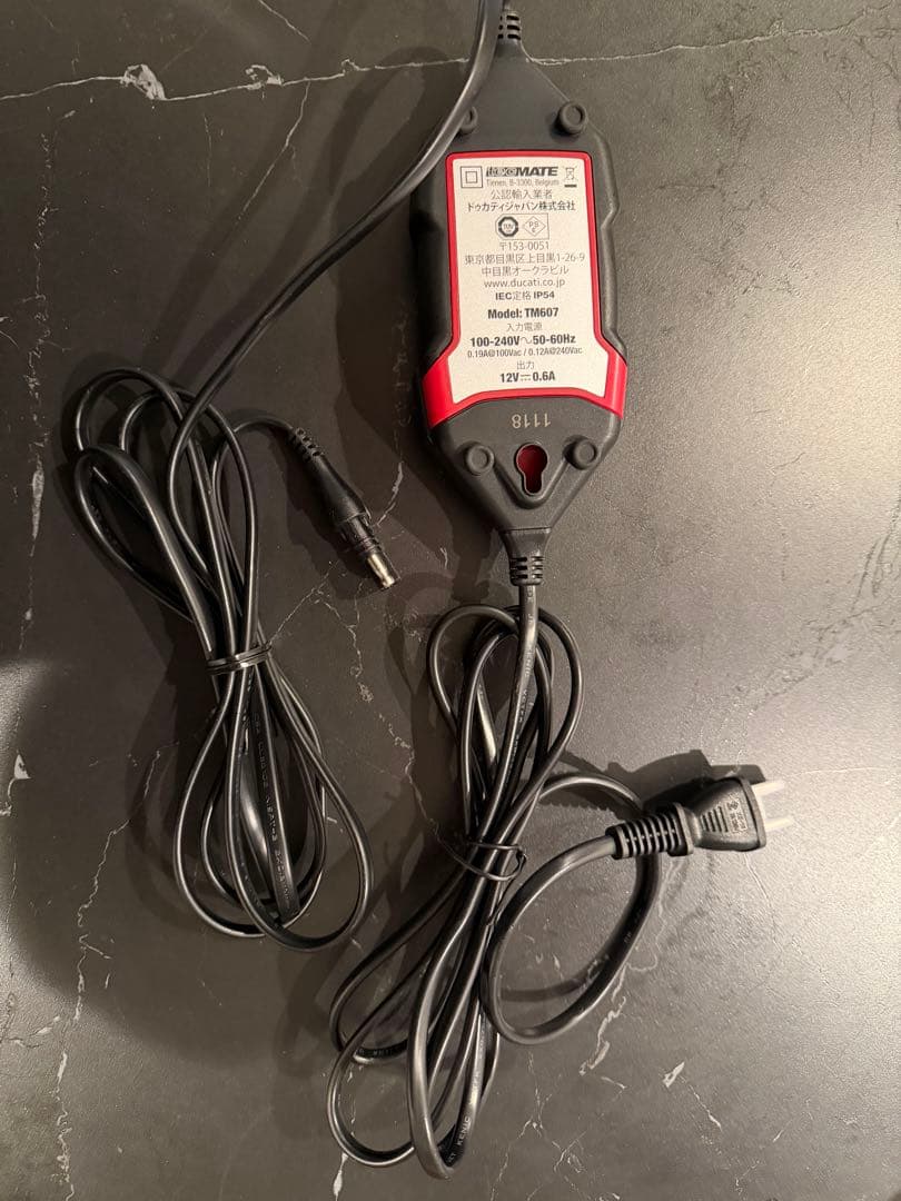 DUCATI 純正バッテリーチャージャー 12V出力、付属品と箱あり