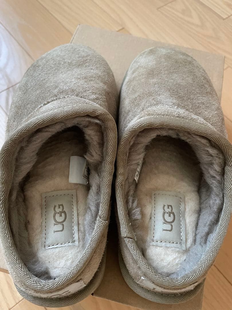 UGG CLASSIC SLIPPERフレームワーク23cmベージュ