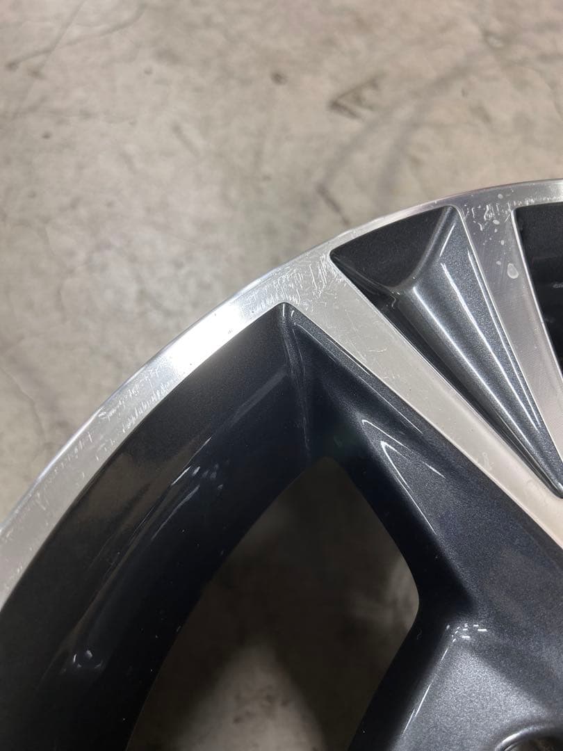 ⭐︎希少 200系ハイエース純正 中古ホイール4本セット 新品ゴムバルブ付き