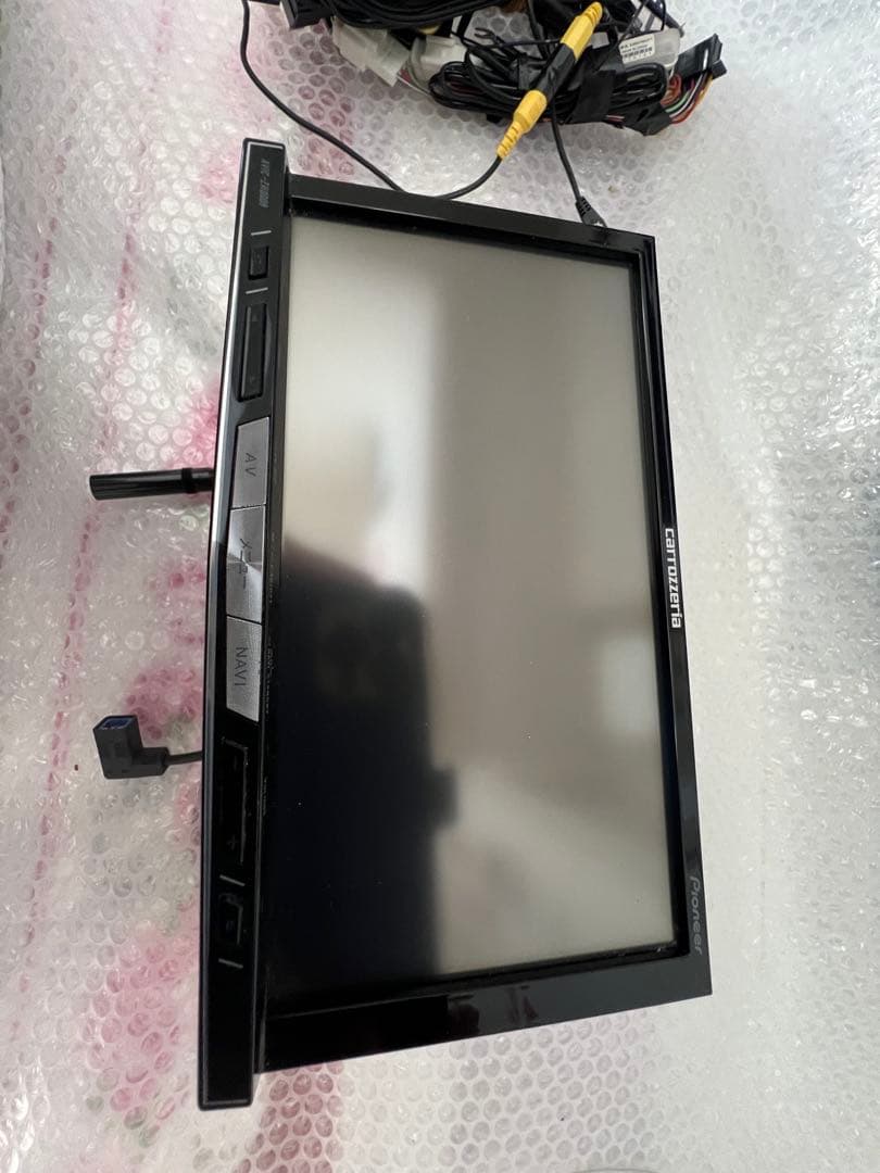 AVIC-ZH0009 カーナビ