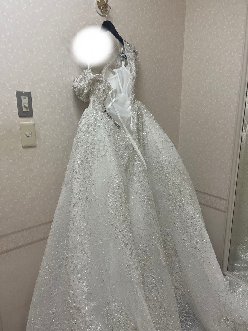 韓国　ウェディングドレス　グリッター