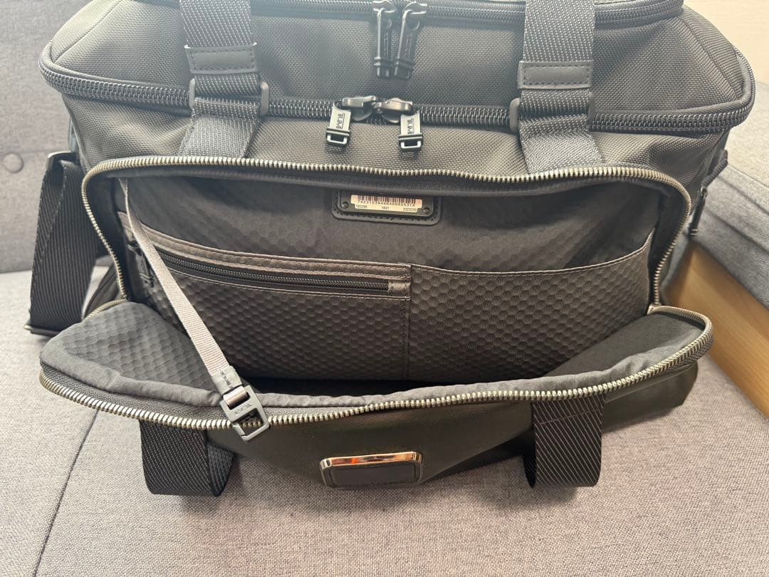 TUMI 232322 ALPHA Bravo「マッコイ」ジムバッグ Black