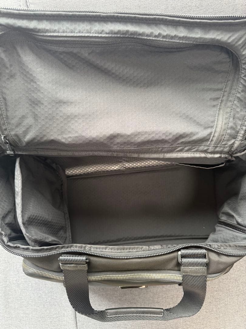 TUMI 232322 ALPHA Bravo「マッコイ」ジムバッグ Black