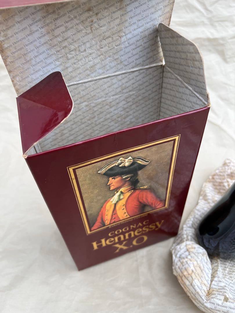 ヘネシー xo金キャップ、ブランデー、箱付き、古酒★未開栓★