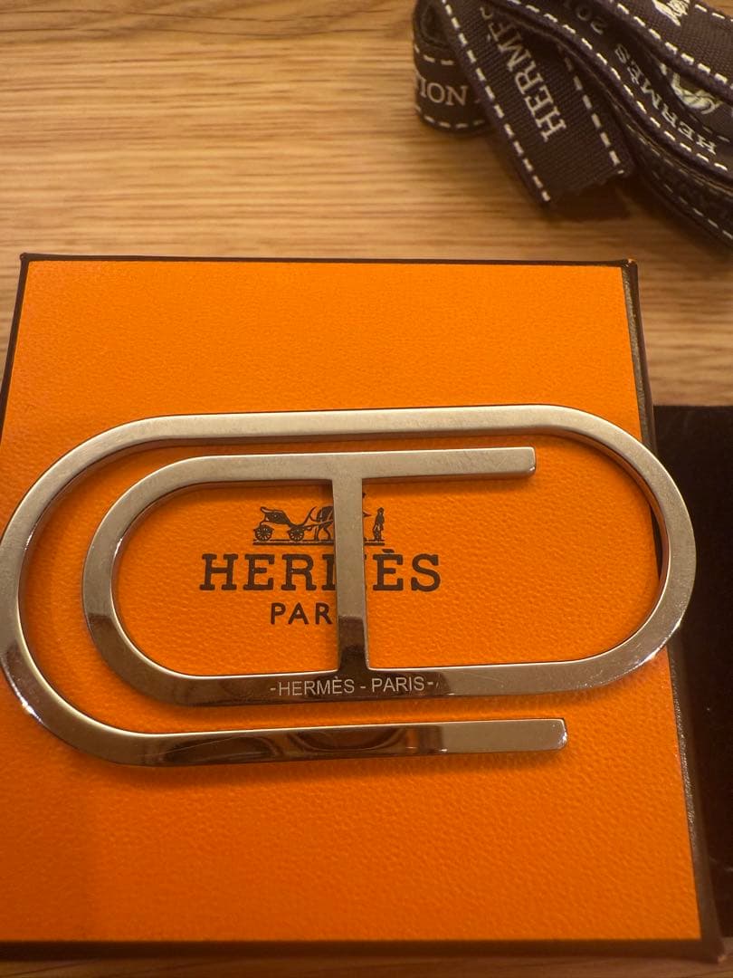 エルメストロンボーン シラージュ メタル マネークリップ シルバー