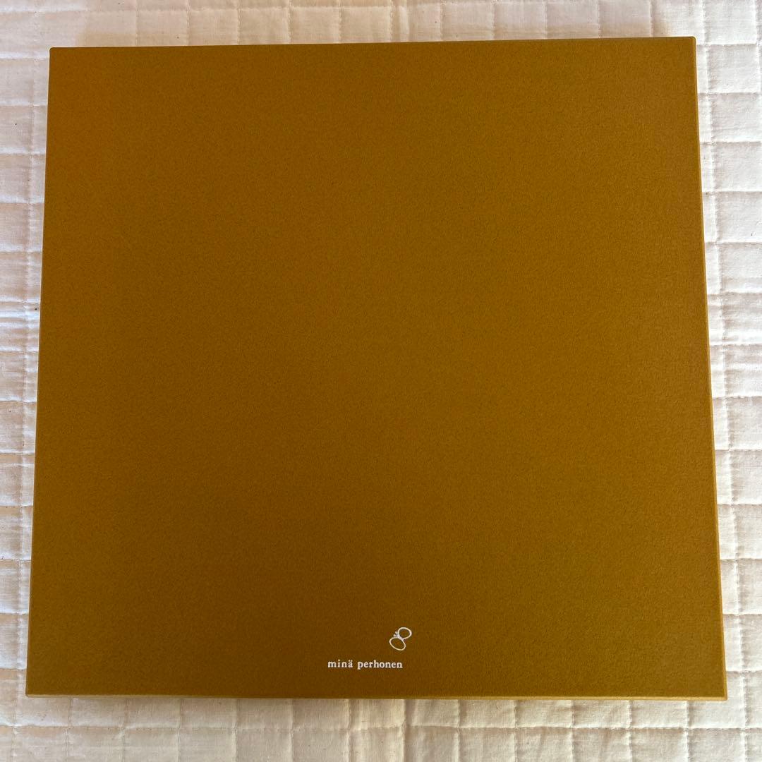 ミナペルホネン　candle スノーキャンドル　トレイ　トレー　菱形