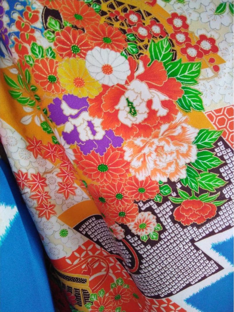 3歳から5歳向け・正絹のお着物セット