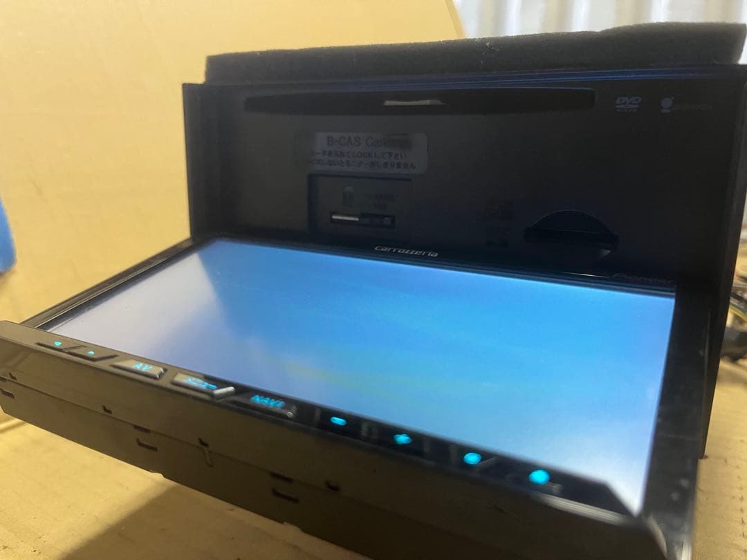 カロッツェリア製　AVICーZH09