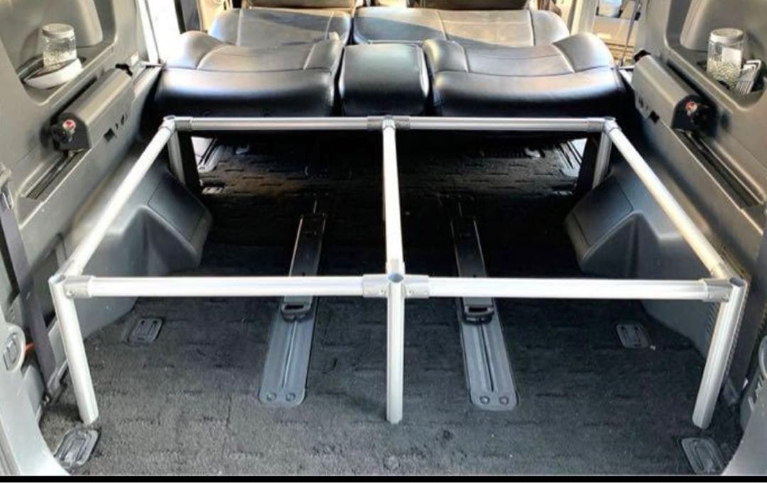 デリカD5　ベットキット